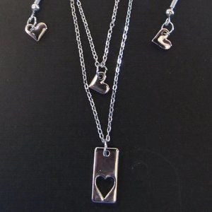 5 pieces of Paparazzi silver necklace and earring sets